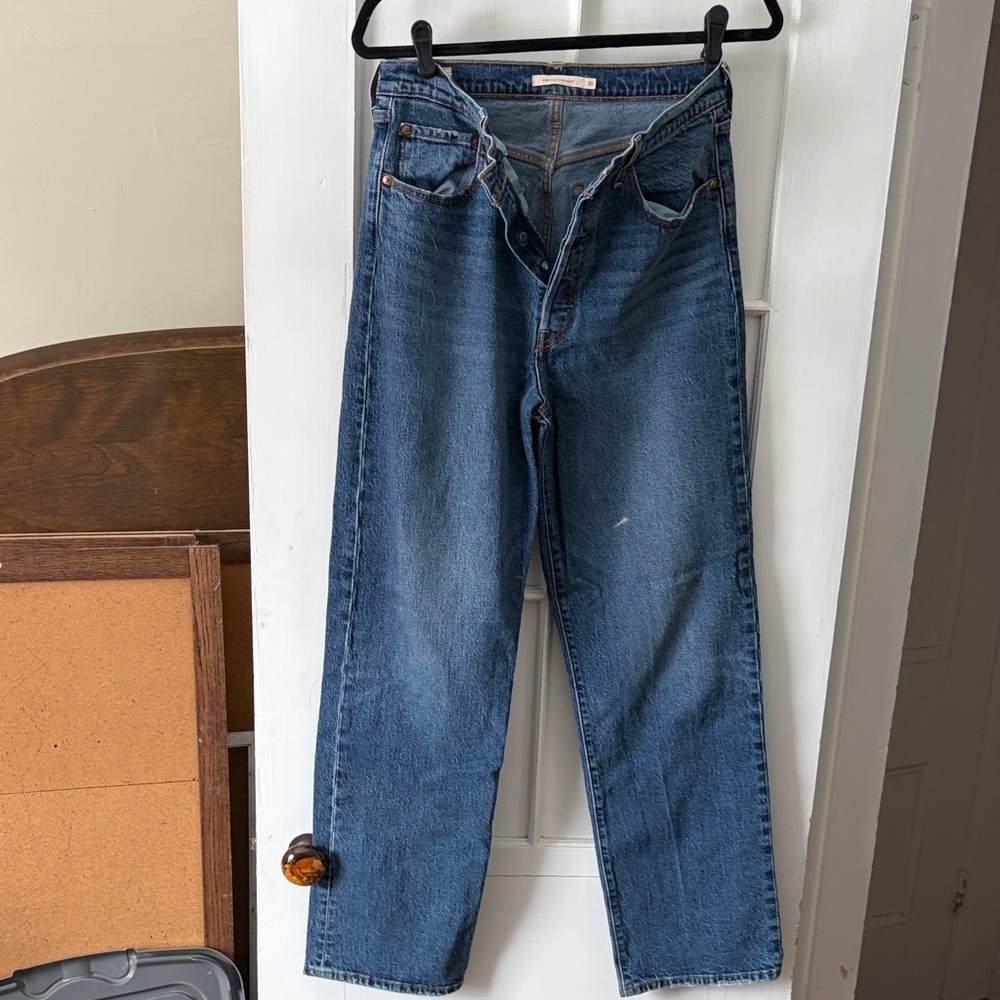 Levi's High Rise Blue Jeans
